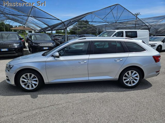 SKODA Superb usata, con Airbag laterali