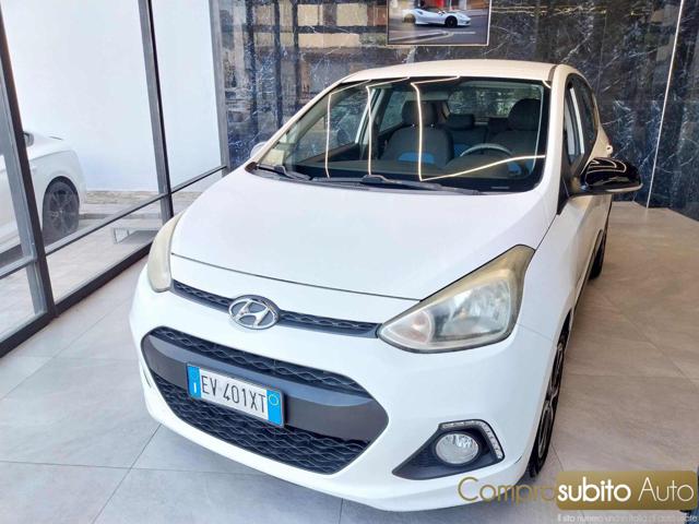 HYUNDAI i10 usata, con Airbag