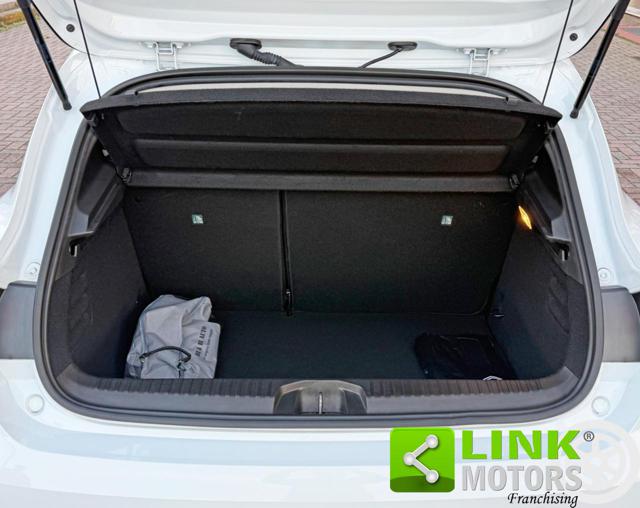 RENAULT Clio usata, con USB