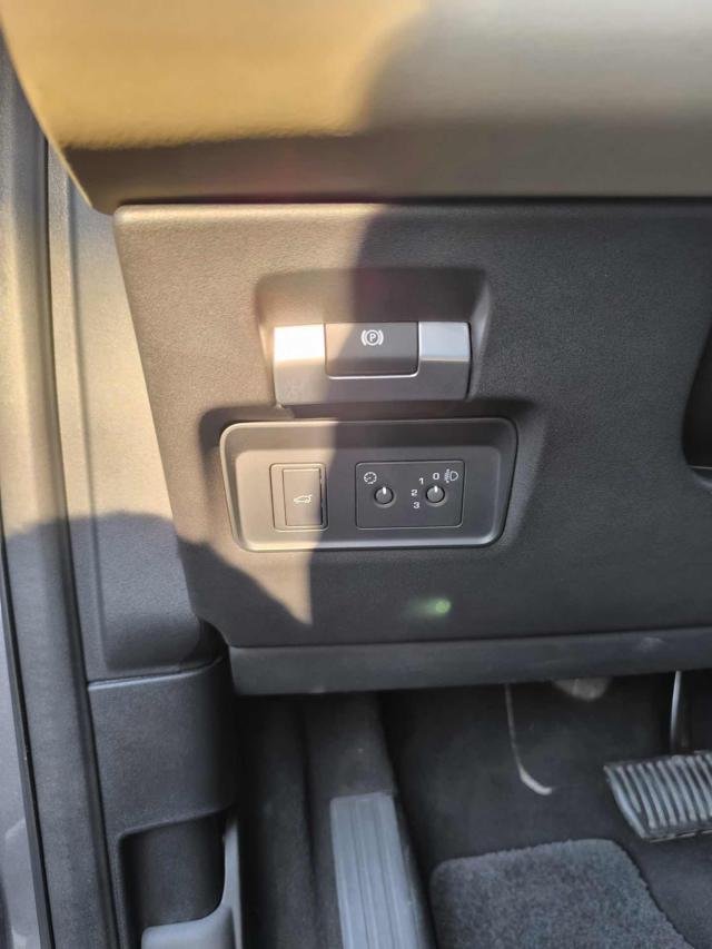 LAND ROVER Discovery Sport usata, con Servosterzo