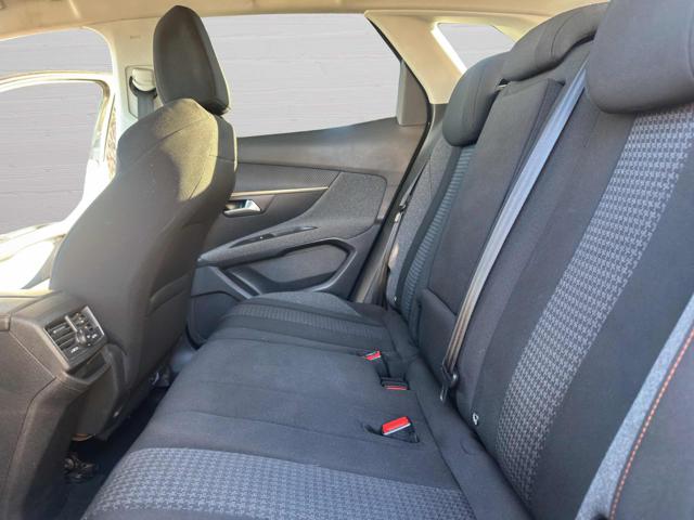 PEUGEOT 3008 usata, con Controllo automatico clima
