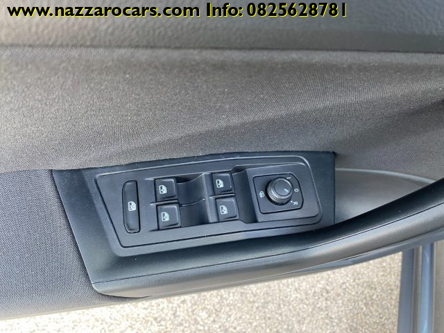 VOLKSWAGEN T-Roc usata, con Fari LED