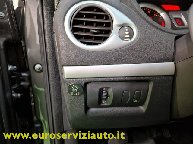 RENAULT Clio usata 25