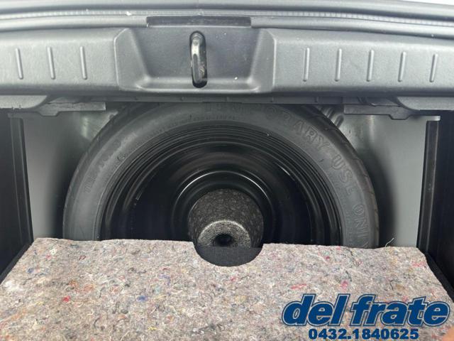 TOYOTA Yaris usata, con Specchietti laterali elettrici