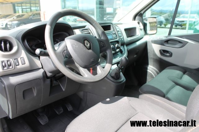 RENAULT usata 6