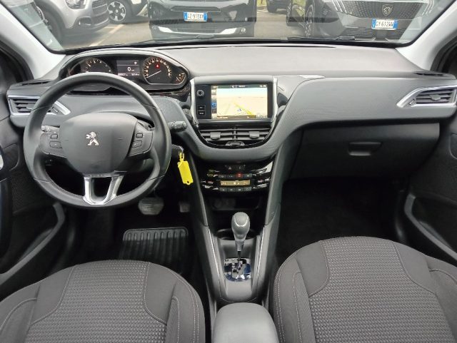 PEUGEOT 208 usata, con Controllo automatico clima