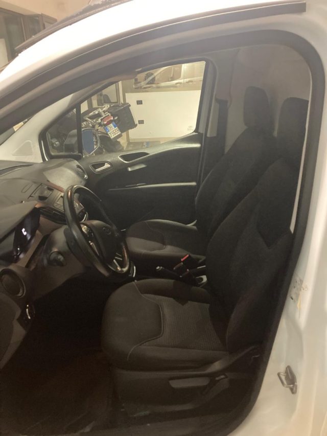FORD Transit Courier usata, con Servosterzo