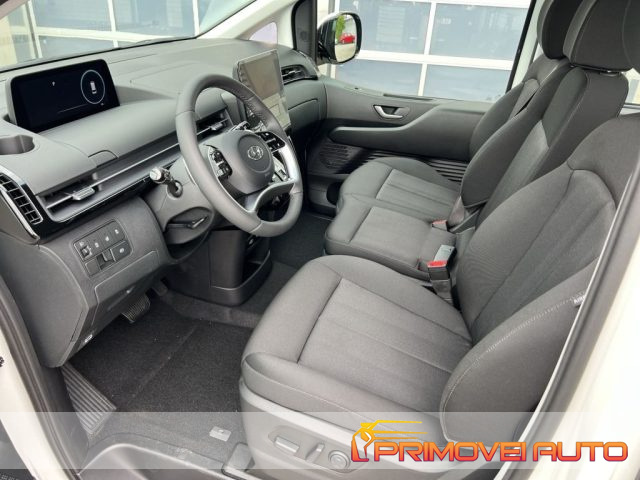 HYUNDAI Staria usata, con ABS