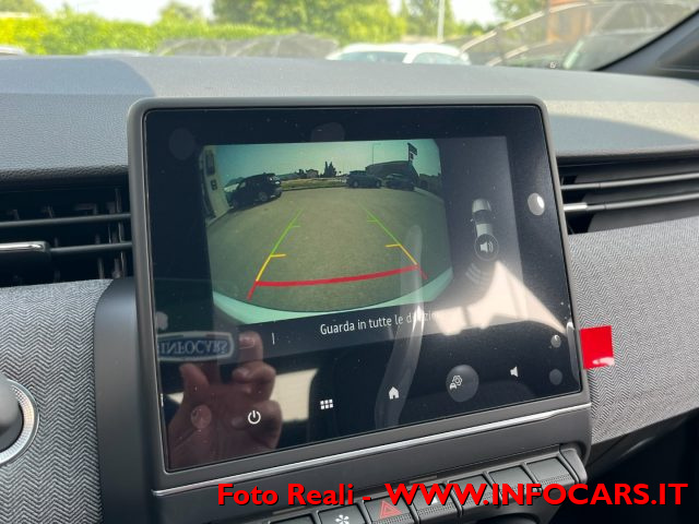 RENAULT Clio usata, con Sistema di navigazione