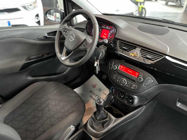 OPEL Corsa usata, con Autoradio