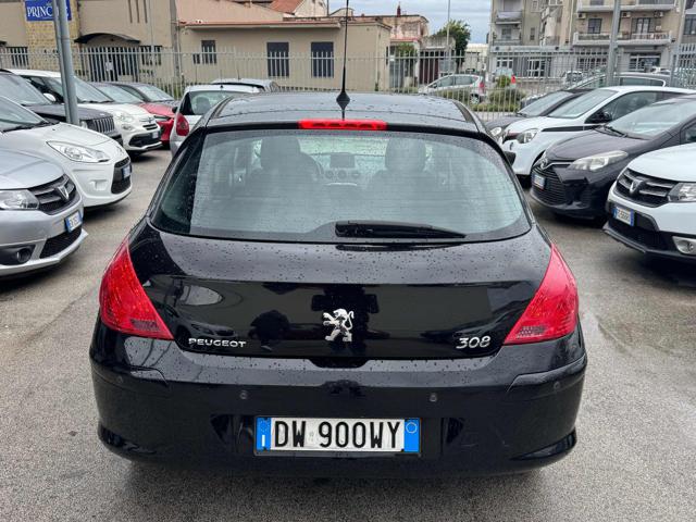 PEUGEOT 308 usata, con Autoradio