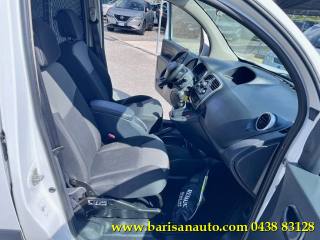 RENAULT Kangoo usata, con Chiusura centralizzata