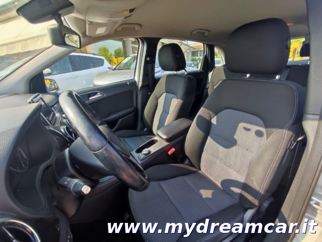 MERCEDES-BENZ B 180 usata, con Climatizzatore