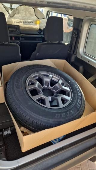 SUZUKI Jimny usata, con Alzacristalli elettrici