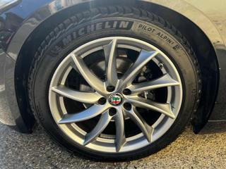 ALFA ROMEO Giulia usata, con Servosterzo