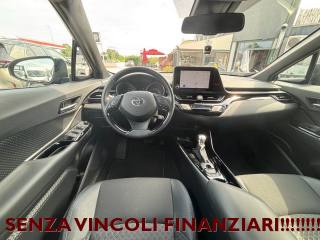TOYOTA C-HR usata, con Sistema di navigazione