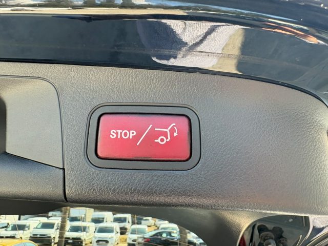 MERCEDES-BENZ GLA 200 usata, con Climatizzatore