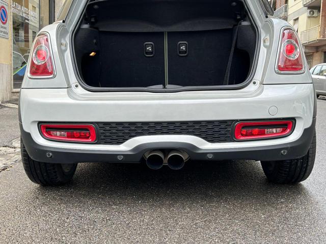 MINI John Cooper Works usata, con Monitoraggio pressione pneumatici