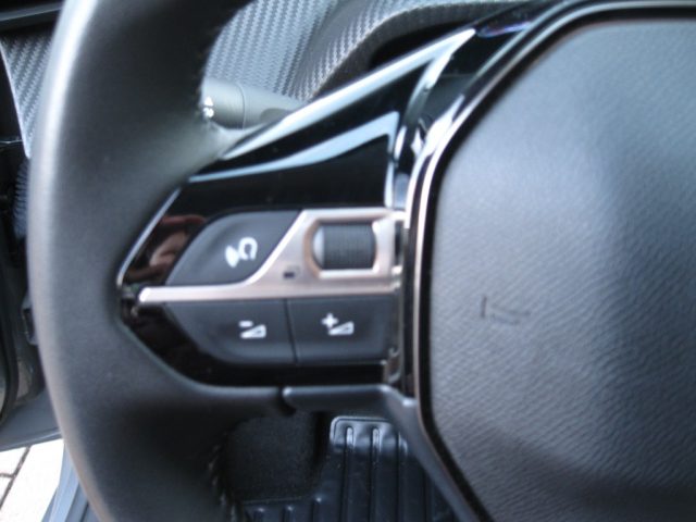 PEUGEOT 208 usata, con Fari LED