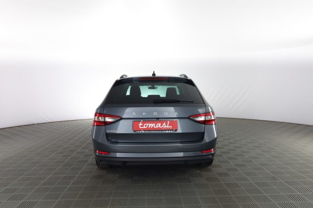 SKODA Superb usata 4