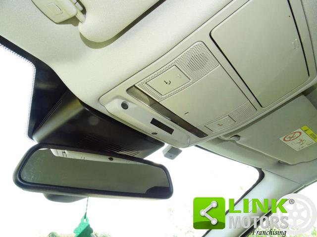 LAND ROVER Range Rover Evoque usata, con Bluetooth
