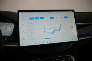 BYD Seal usata, con Sedile posteriore sdoppiato