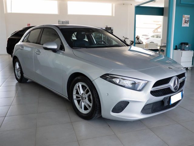 MERCEDES-BENZ B 180 usata, con Airbag laterali