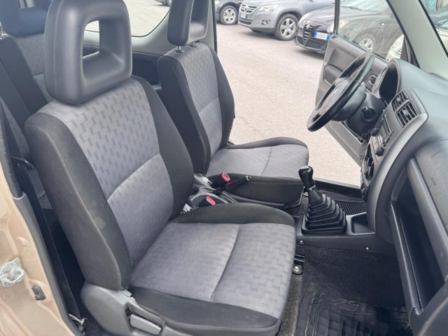 SUZUKI Jimny usata, con Sensore di luce