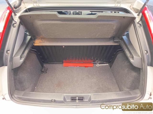 FIAT Punto usata 21