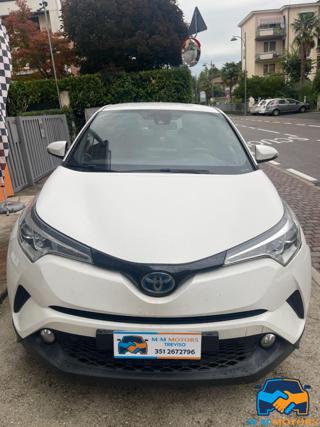 TOYOTA C-HR usata, con Isofix