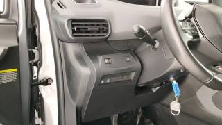 PEUGEOT Rifter usata, con Android Auto