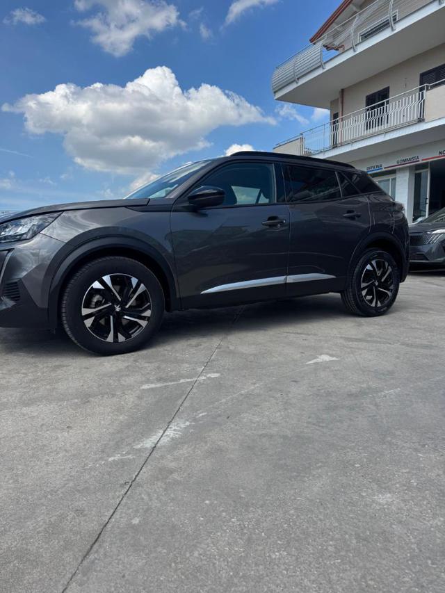 PEUGEOT 2008 usata, con Airbag