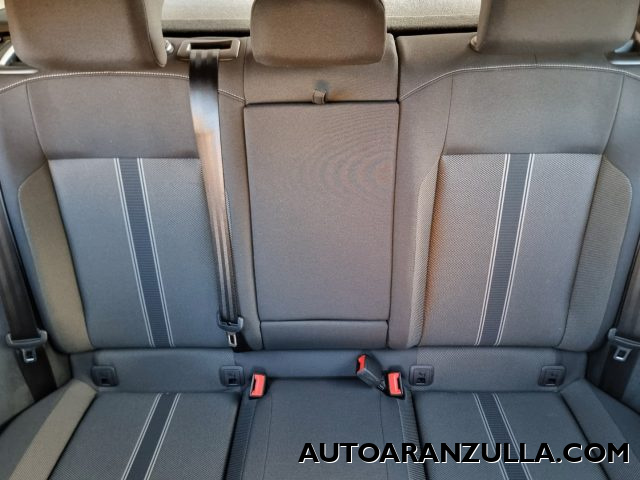 VOLKSWAGEN T-Roc usata, con Touch screen