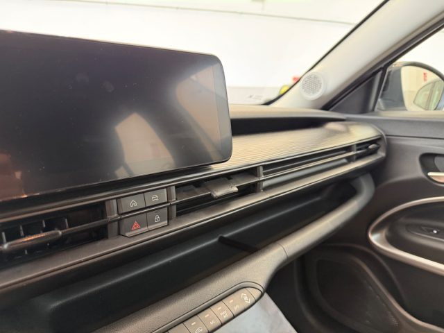 JEEP Avenger usata, con Autoradio digitale