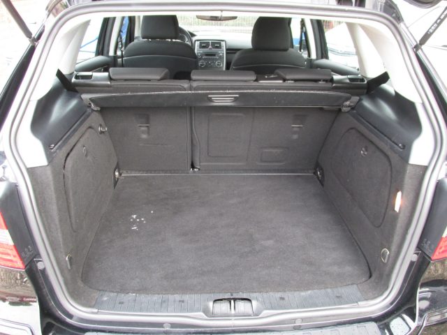 MERCEDES-BENZ B 180 usata, con Fendinebbia