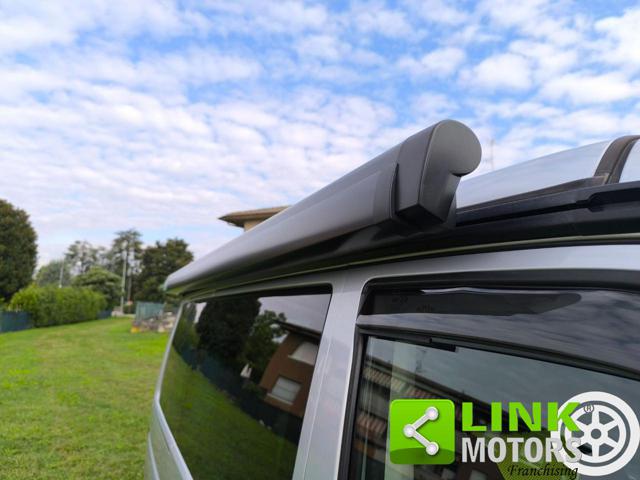 VOLKSWAGEN T5 usata, con Portellone posteriore elettrico