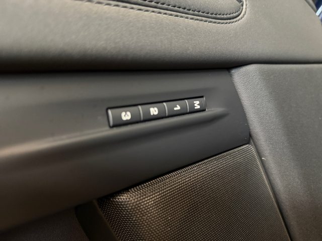 LAND ROVER Range Rover Evoque usata, con Regolazione elettrica sedili