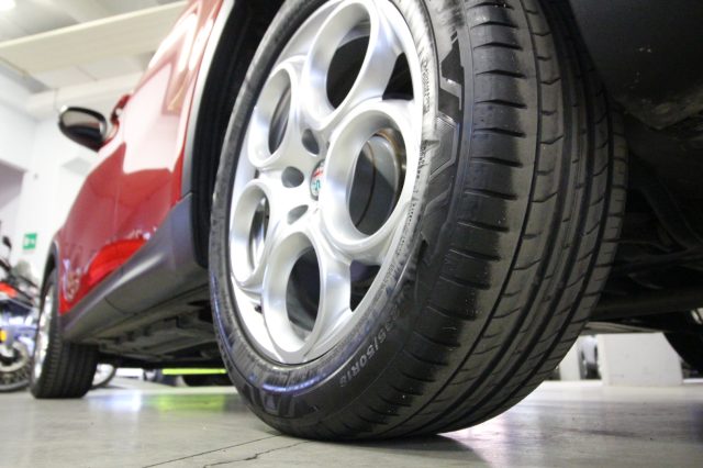 ALFA ROMEO Tonale usata, con Fari LED