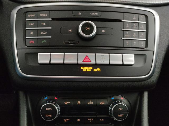 MERCEDES-BENZ GLA 180 usata, con Portellone posteriore elettrico