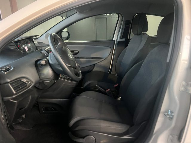 LANCIA Ypsilon usata, con Autoradio