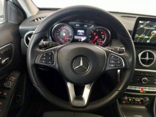MERCEDES-BENZ GLA 200 usata, con Chiusura centralizzata