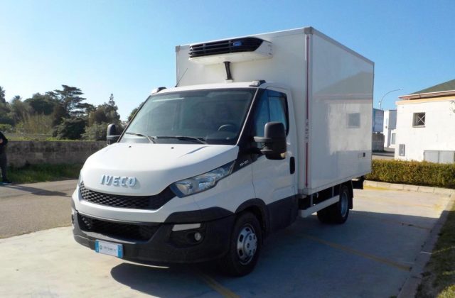 IVECO Daily usata, con Autoradio