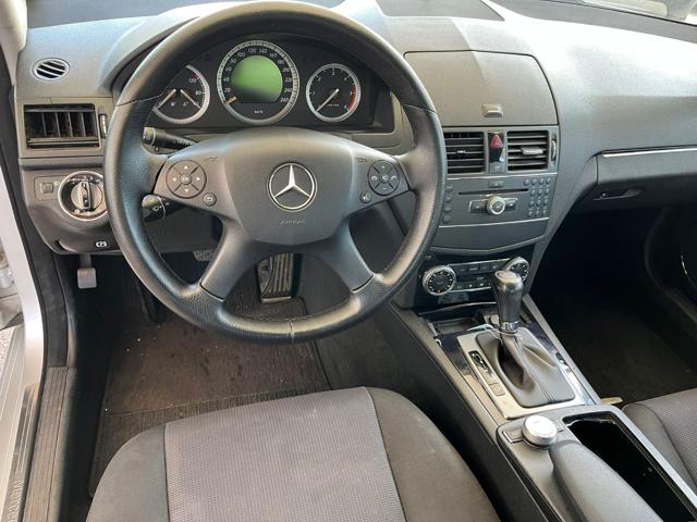 MERCEDES-BENZ C 220 usata, con Chiusura centralizzata