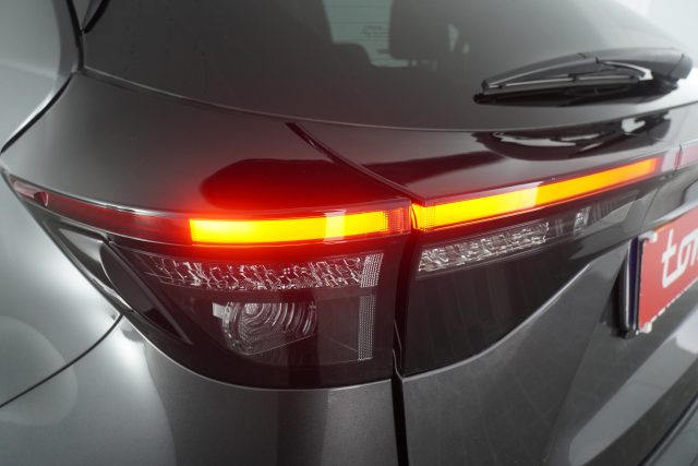 TOYOTA Yaris Cross usata 9