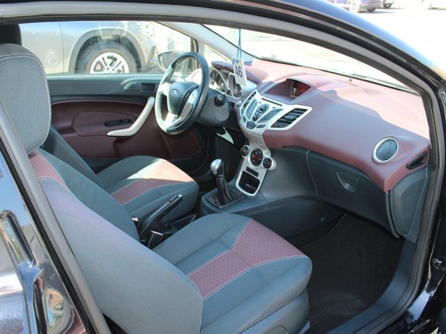 FORD Fiesta usata, con Controllo trazione