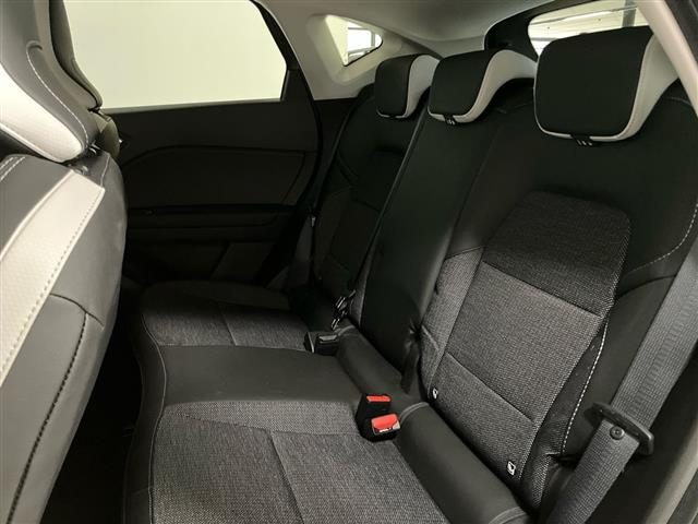 RENAULT Captur usata, con Sensori di parcheggio posteriori