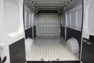 PEUGEOT Boxer usata, con Servosterzo