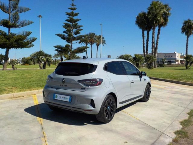 RENAULT Clio usata, con Alzacristalli elettrici