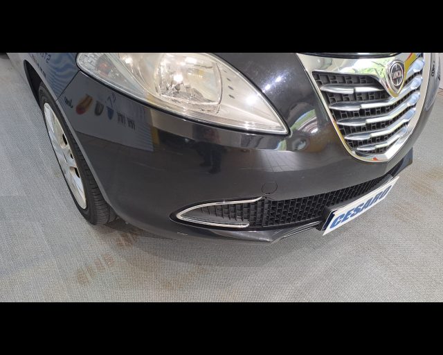 LANCIA Ypsilon usata 32