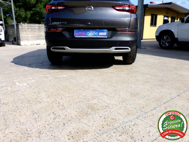 OPEL Grandland X usata, con Isofix